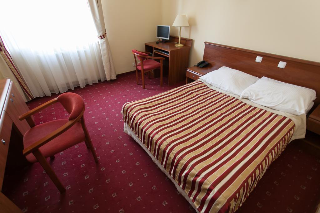 Hotel Twins II Варшава Стая снимка
