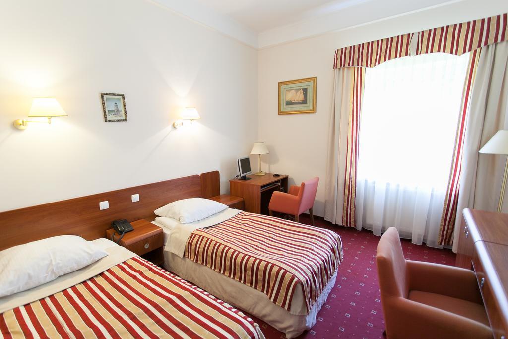 Hotel Twins II Варшава Стая снимка