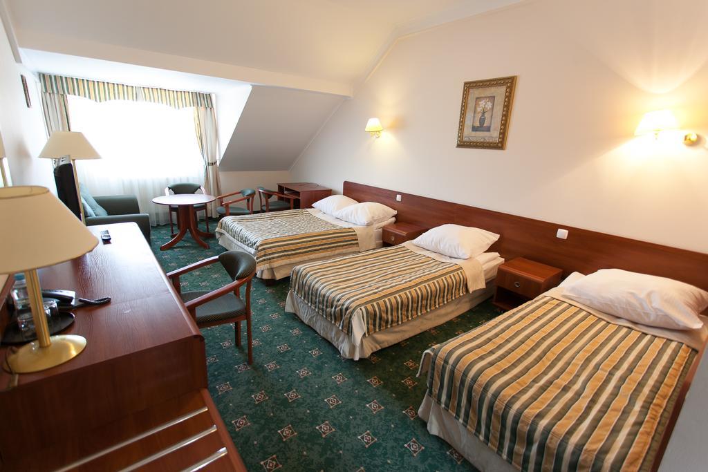Hotel Twins II Варшава Стая снимка