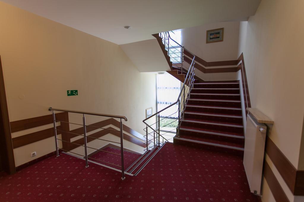 Hotel Twins II Варшава Екстериор снимка