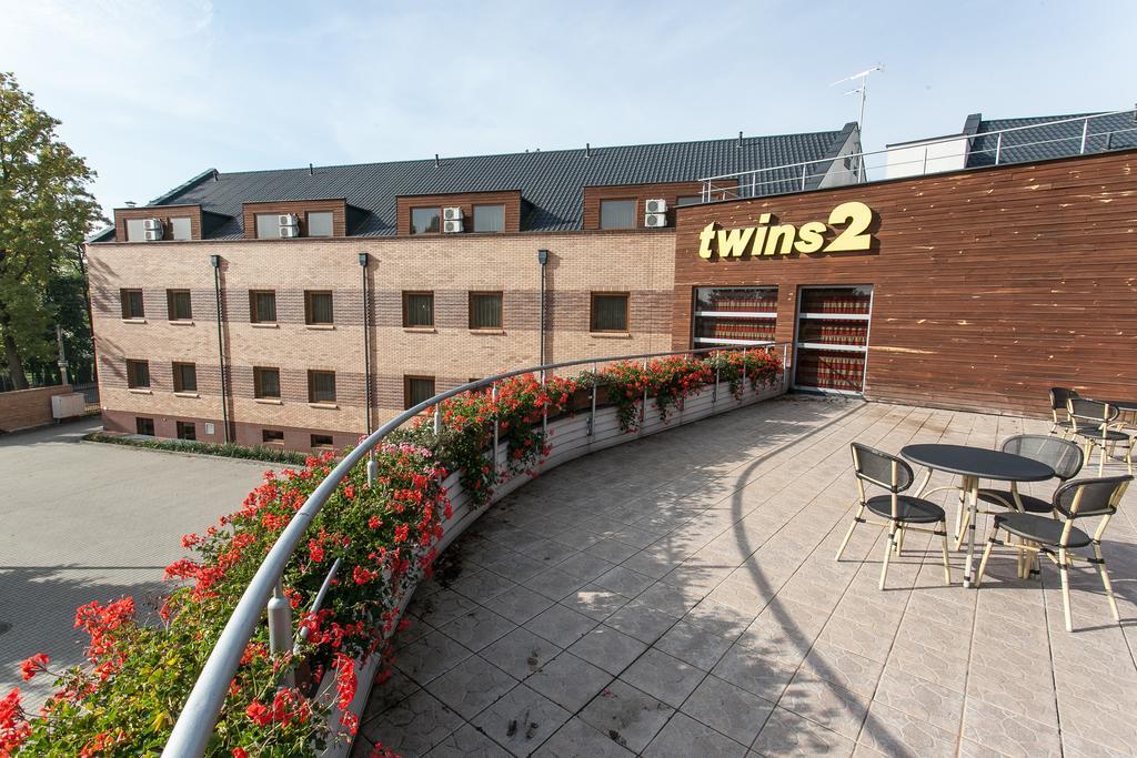Hotel Twins II Варшава Екстериор снимка